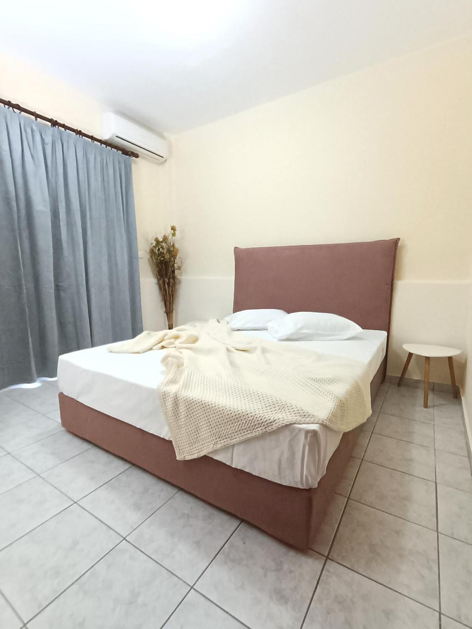 Giorgos Apartments Skala Fourkas Ngoại thất bức ảnh