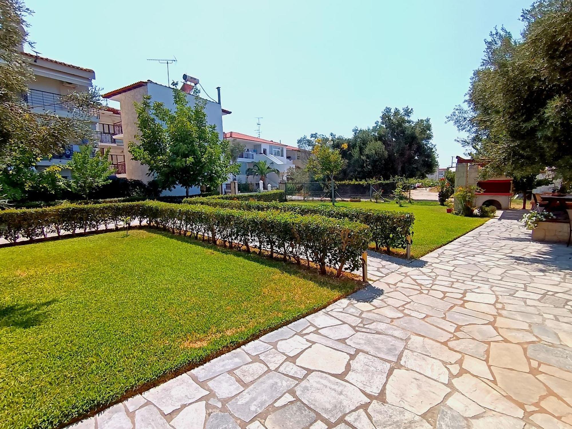 Giorgos Apartments Skala Fourkas Ngoại thất bức ảnh